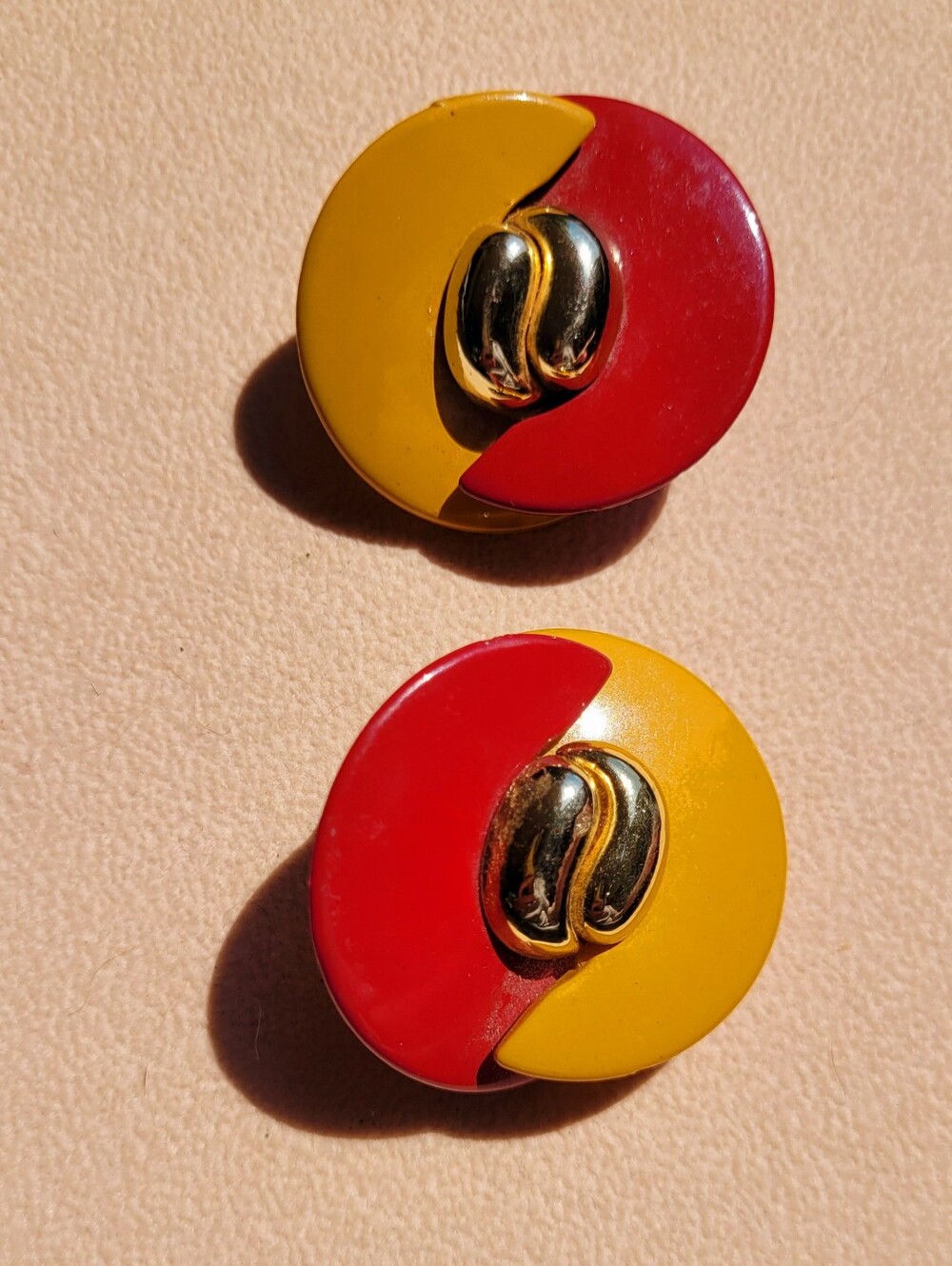 80 Disc Style Clip  On Earringd